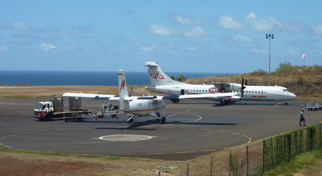 L'aéroport de Nuku HIva aux îles Marquises 